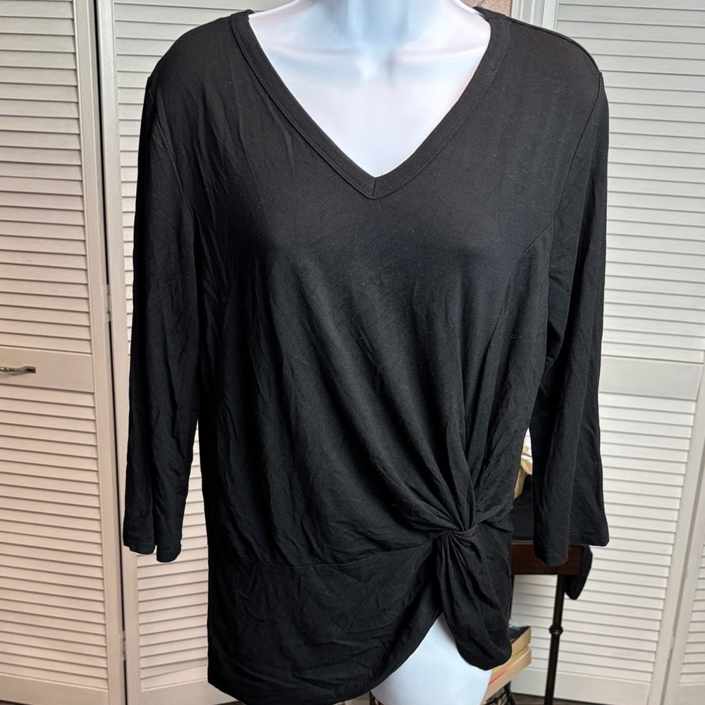 NWT Black V-Neck Knot Front Top